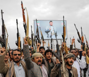 Хусити підбили два танкера з російською нафтою та олією у Червоному морі