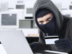 Шахраї пропонують пройти опитування за 1000 грн: яким чином вони крадуть гроші