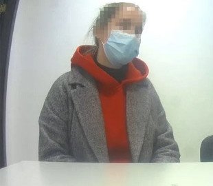 В Украину не пустили блогершу из России и внесли ее в "черный список"