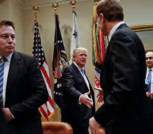 Дональд Трамп, який шукає грошових вливань, зустрічається з Ілоном Маском