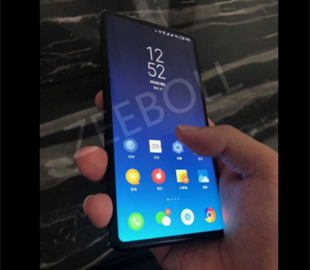 В Сеть впервые попало "живое" фото Xiaomi Mi Mix 3