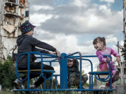 "Ми вже здивували світ" – Зеленський показав нові фото воєнної України