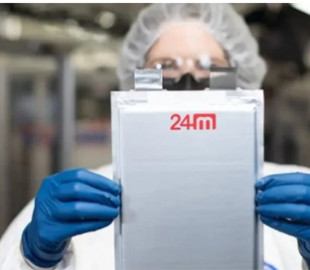 Перевершать звичайні батареї: літій-металеві акумулятори стали стабільнішими та надійнішими