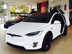 Tesla начинает терять контроль над важнейшими рынками