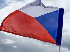 Чеський завод безкоштовно передає Україні наземні безпілотники: що про них відомо