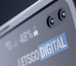 Samsung готовит смартфон, который складывается в двух направлениях