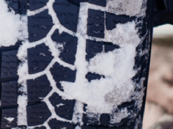 Наступного тижня буде сніг: столичних водіїв просять “перевзути” автівки