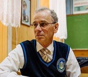 В Одессе избили и ограбили учителя физики, который прославился креативными онлайн-уроками