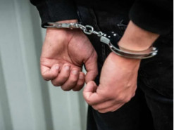 У Чернівцях судитимуть сумчанина, обвинуваченого у крадіжці мобільного телефону