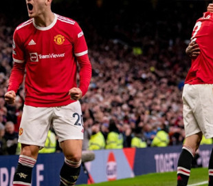 "МЮ - мусор": на телеканале BBC произошел конфуз в бегущей строке (фото)