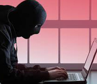 Чоловіка ошукали на понад 300 тисяч гривень при купівлі авто через інтернет