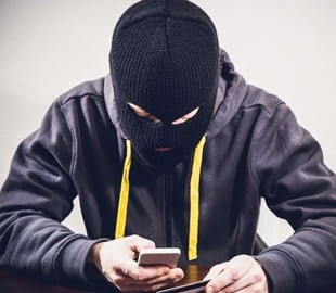 Мужчина поверил смс-сообщению и остался без 10 тыс. грн.