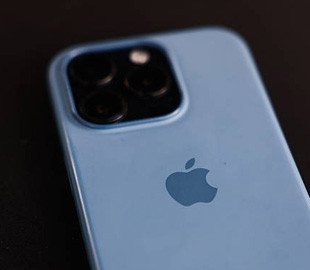 Apple продовжує уникати мит Трампа через Індію