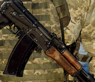 Росія поширює фейк про викрадення зброї з навчального центру ЗСУ на Чернігівщині – ЦПД РНБО