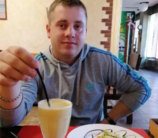 В рф батько солдата, який не бачив сина 23 роки, вирішив забрати виплати за його смерть у ексдружини