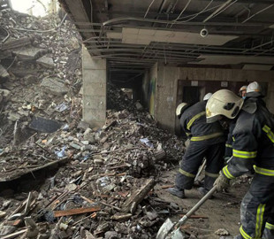 Що робити та як вижити під завалами: рекомендації та поради від Центру стратегічних комунікацій