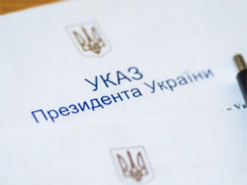 Зеленський відзначив державними нагородами понад 20 працівників радіо, телебачення та зв’язку