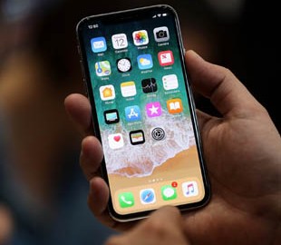 Необычный символ "убивает" любой iPhone