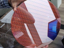 Intel отрицает привлечение Samsung для выпуска 14-нм процессоров