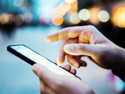 Проблем со здоровьем из-за чрезмерной увлеченности смартфоном опасаются 71% пользователей