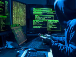 Уряд Великої Британії звинуватив у кібератаках три російські спецслужби