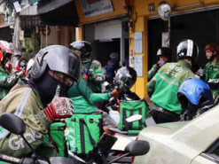 Alibaba хочет инвестировать три миллиарда долларов в популярное азиатское суперприложение