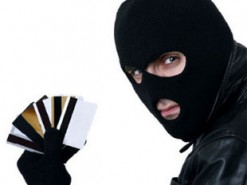 Мужчина поверил смс-сообщению и остался без 23 тысяч гривен