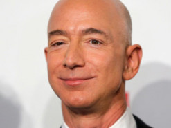 Джефф Безос назвав інвестиційний бум у ШІ «бульбашкою з великою віддачею»