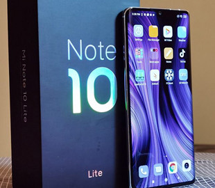 Владельцы Xiaomi Mi Note 10 Lite начали получать Android 11