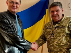 Ігор Кондратюк отримав відзнаку за допомогу теробороні