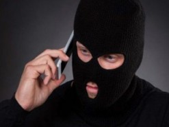 Телефонные мошенники выманили у женщины более 3 тысяч гривен
