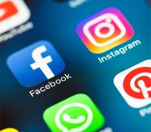 Медики рассказали, как социальные сети влияют на здоровье