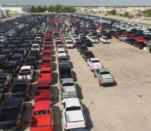 General Motors зберігає машини без мікрочіпів на колишньому заводі з виробництва мікросхем