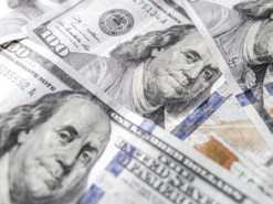 Два богатейших человека мира хотят платить меньше налогов