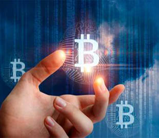 Биткоин закрепился выше 8 000 долларов