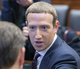 На Цукерберга подали до суду через масовий витік даних із Facebook