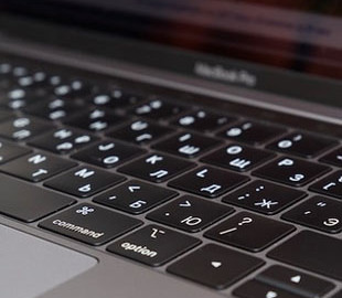 Apple целиком заменит механизм клавиатур в Macbook до конца этого года