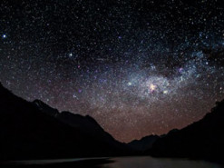 Ученые считают, что спутники SpaceX навредят астрономии