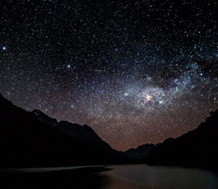 Ученые считают, что спутники SpaceX навредят астрономии