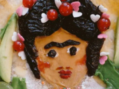 В Twitter люди воссоздали шедевры живописи на бутербродах (Фото)