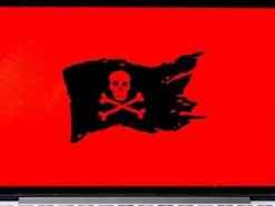 Появился опасный вирус MosaicLoader, который охотится на любителей пиратских игр