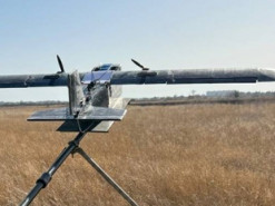 Розіб'є окупантів там, де не чекають: український дрон Postman готується до бойових вильотів