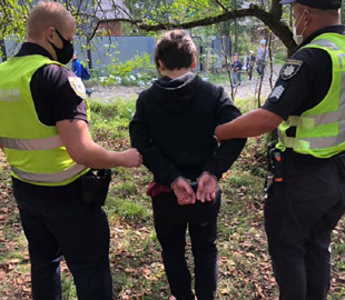 Фото виклав у Telegram: на Франківщині судитимуть підлітка, який жорстоко вбив своїх діда та бабу