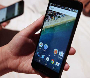 Эксперты по кибербезопасности обнаружили 17 приложений, которые быстро разряжают смартфон