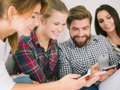 13 найкращих ігор для iOS та Android, в які можна грати великою компанією