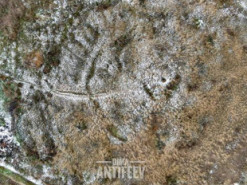 Известный блогер показал, как выглядит с высоты курган в Запорожской области (Фото)