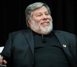 Стив Возняк подал в суд на YouTube из-за фейковых раздач биткоинов от его имени