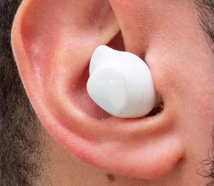 Владельцы беспроводных наушников Samsung пожаловались на их перегрев