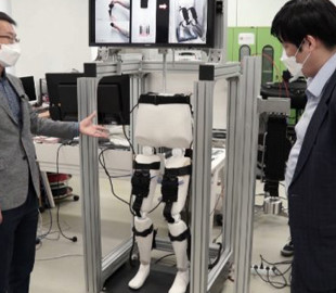 В Южной Корее разработали костюм робота, который поможет стать супергероем