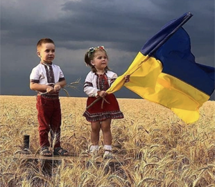 «Тільки не пиши мені про війну»: мережі зворушили вірші українського бійця доньці